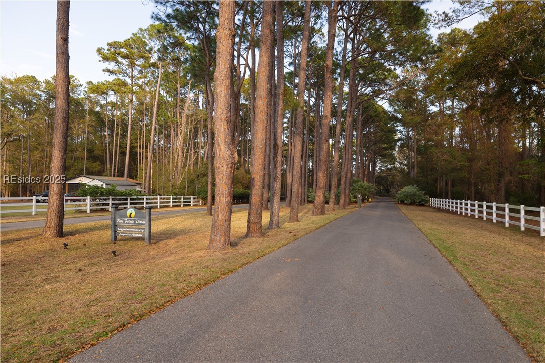 14 Vista Boulevard W