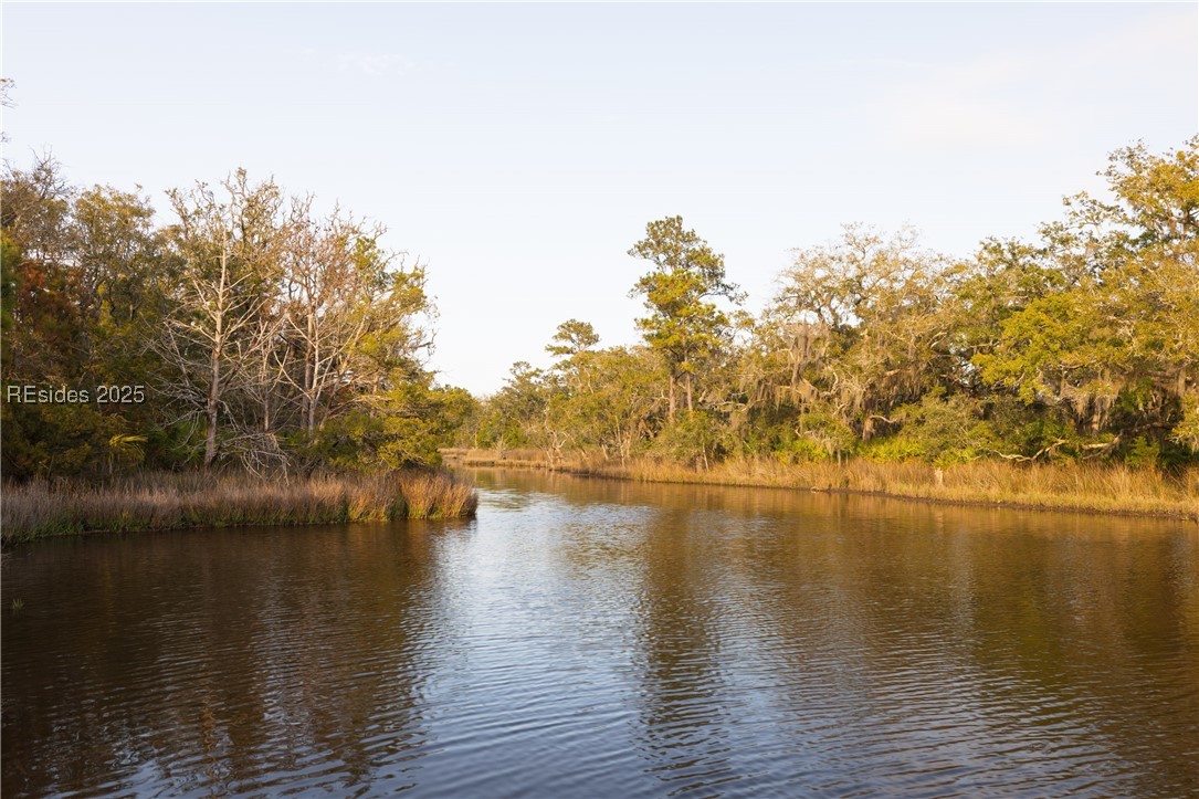 14 Vista Boulevard W