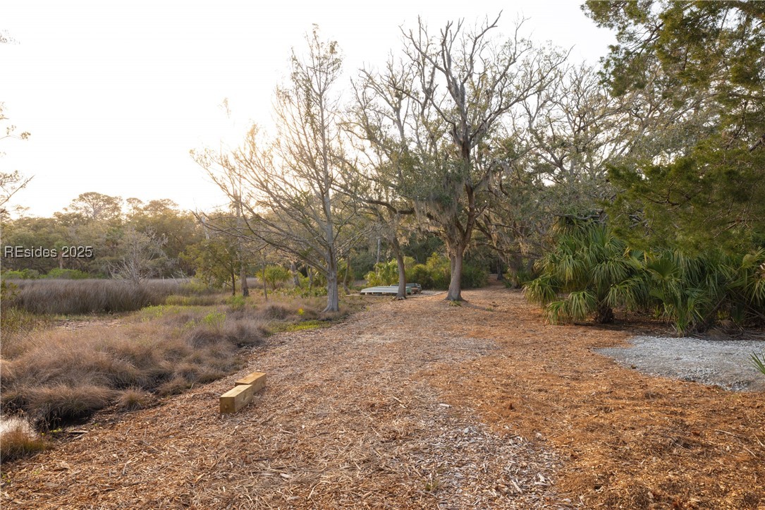 14 Vista Boulevard W