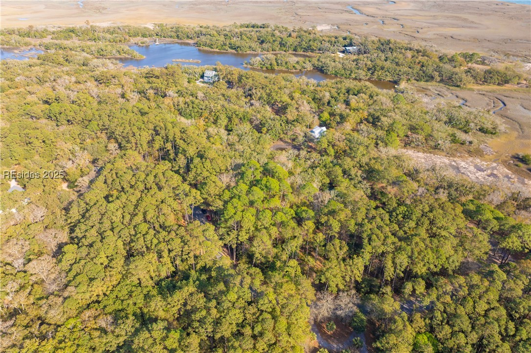 16 Vista Boulevard W