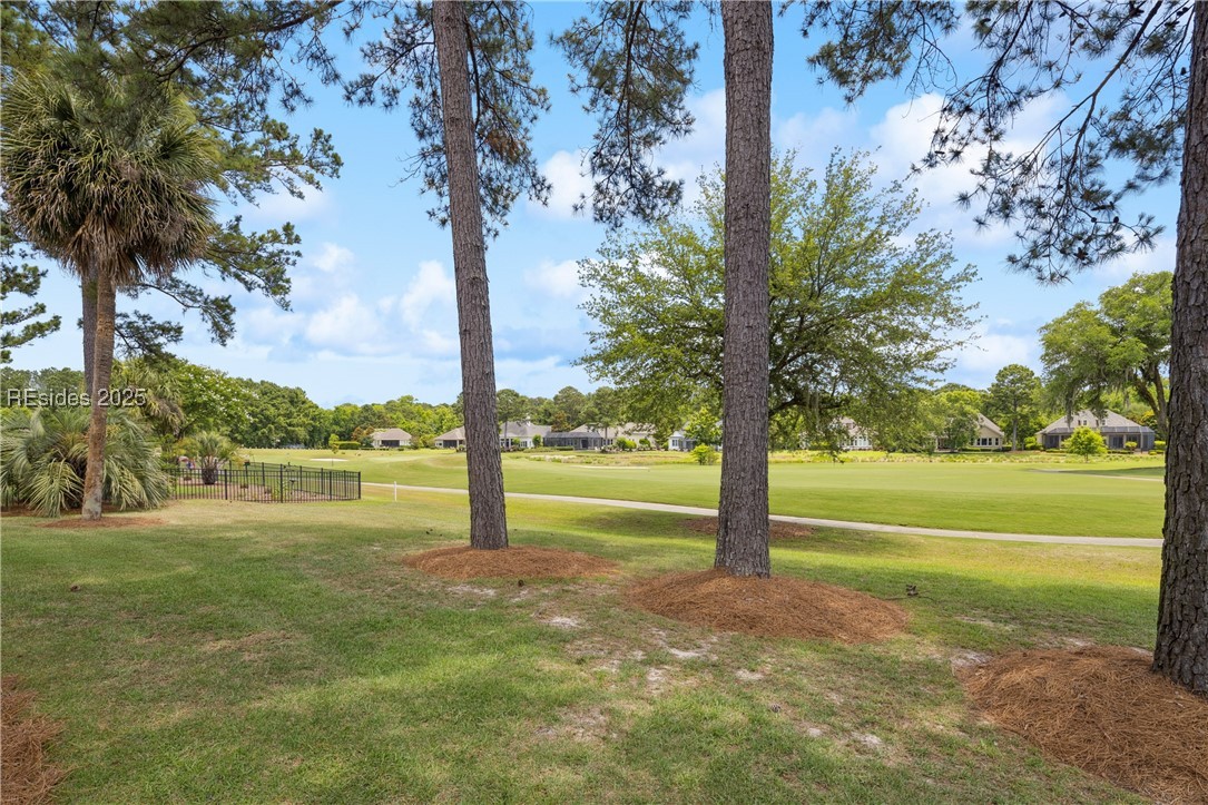 43 Hampton Hall Boulevard