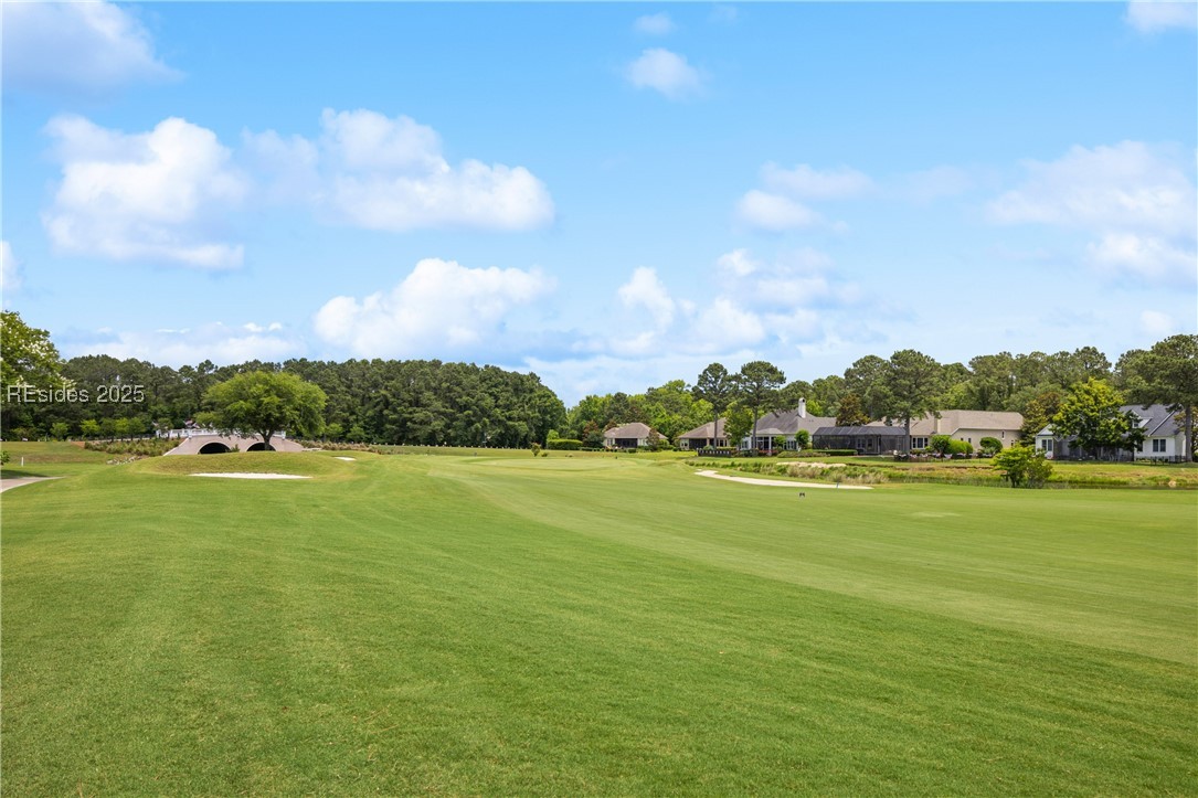 43 Hampton Hall Boulevard