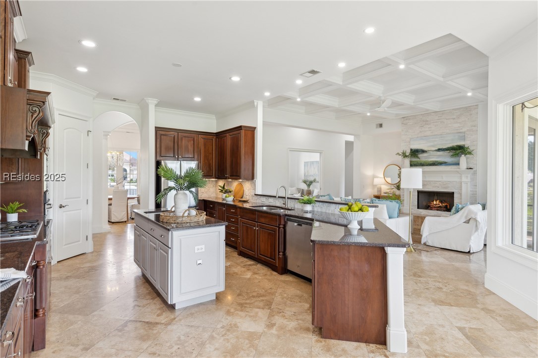 43 Hampton Hall Boulevard