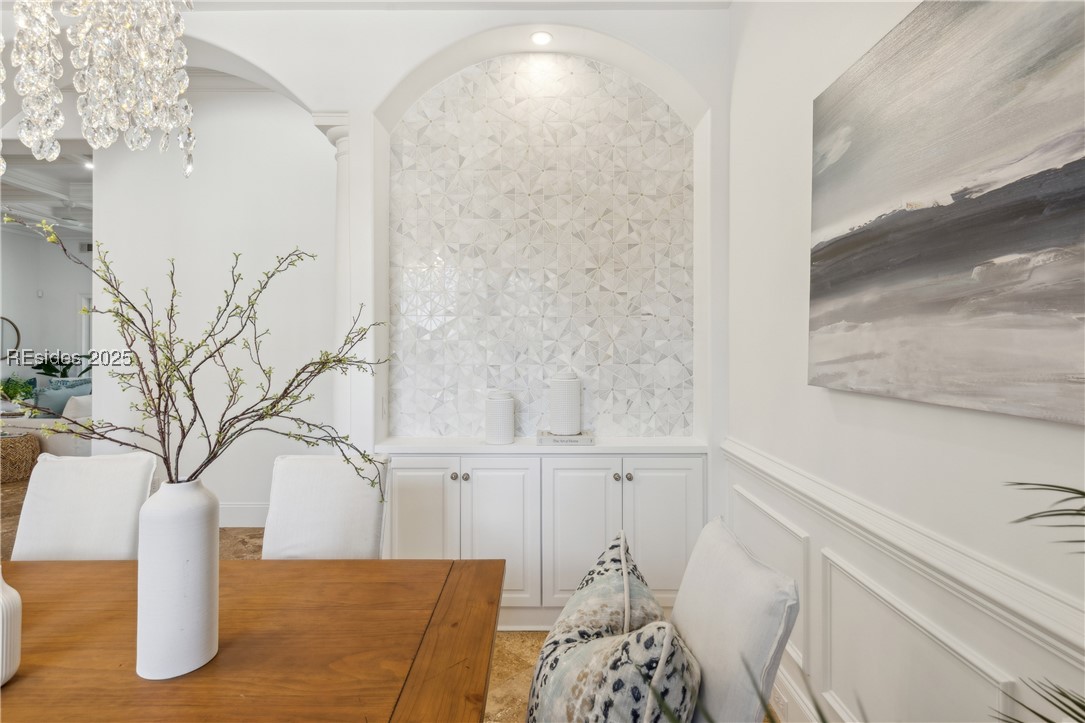 43 Hampton Hall Boulevard