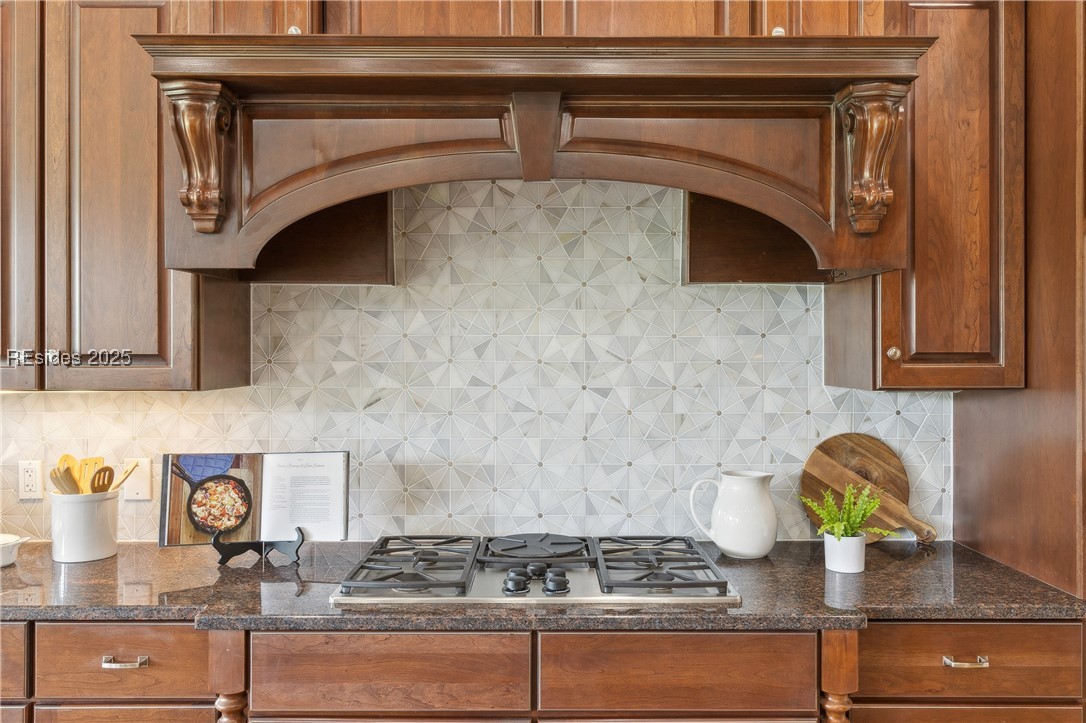 43 Hampton Hall Boulevard