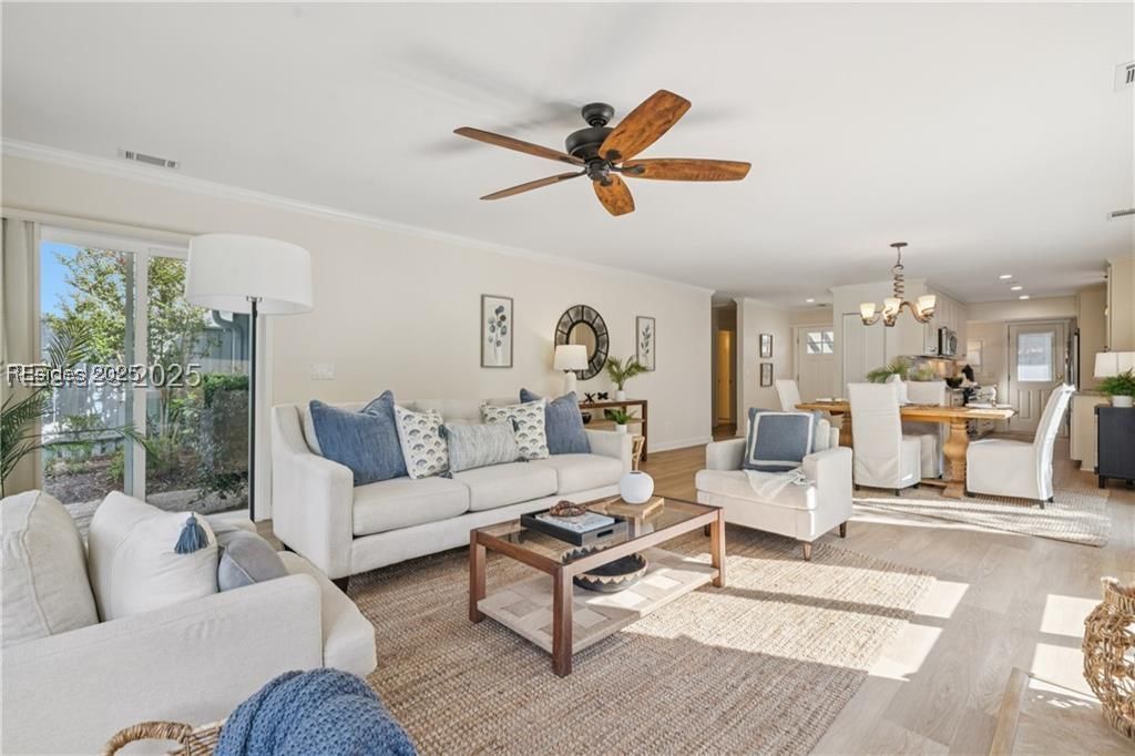 1 High Bluff Road Unit: 2006