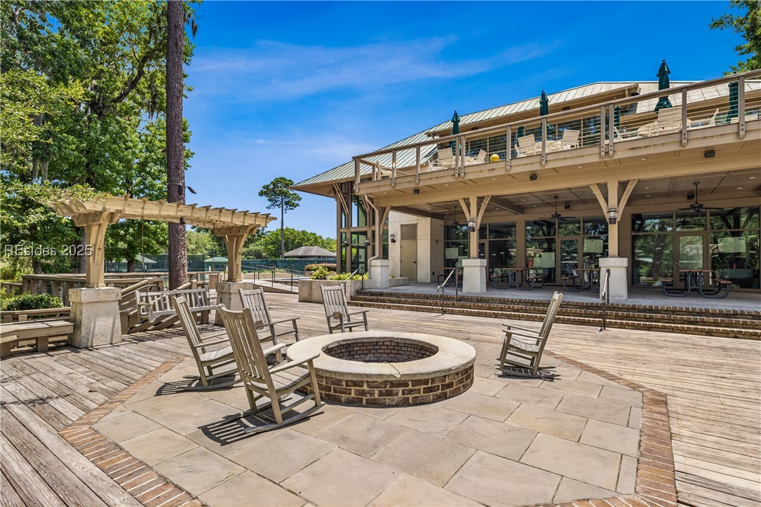 1 High Bluff Road Unit: 2006
