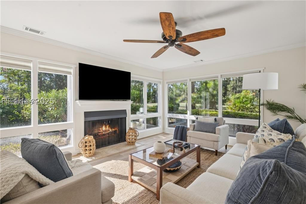 1 High Bluff Road Unit: 2006