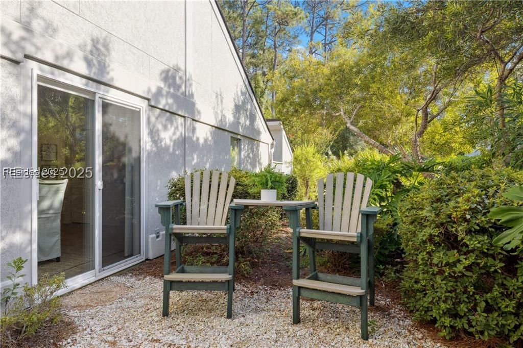 1 High Bluff Road Unit: 2006