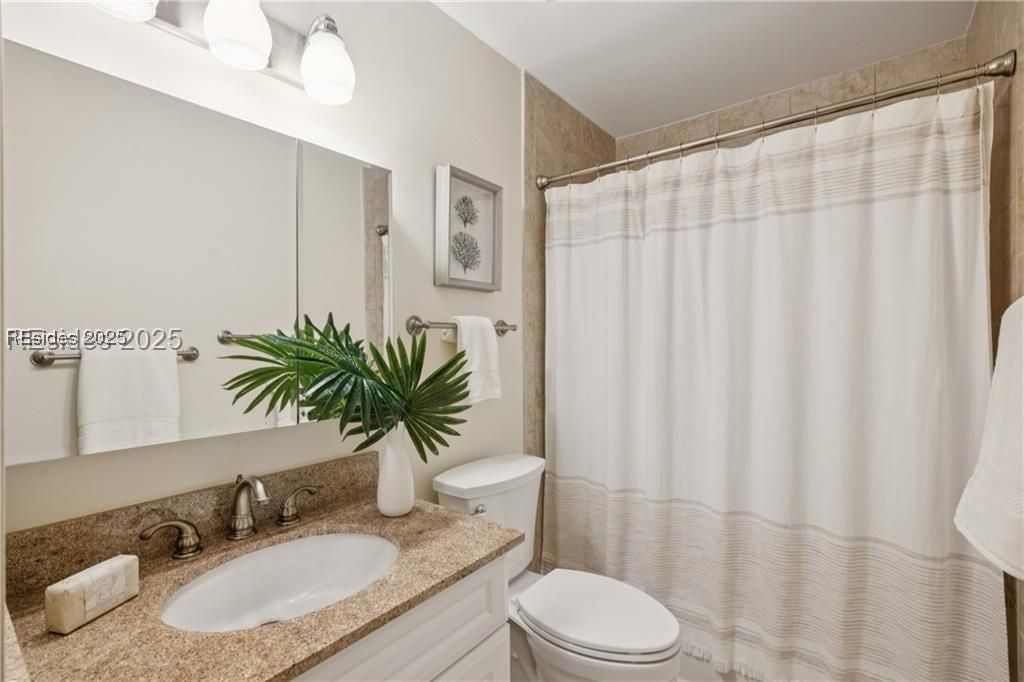 1 High Bluff Road Unit: 2006