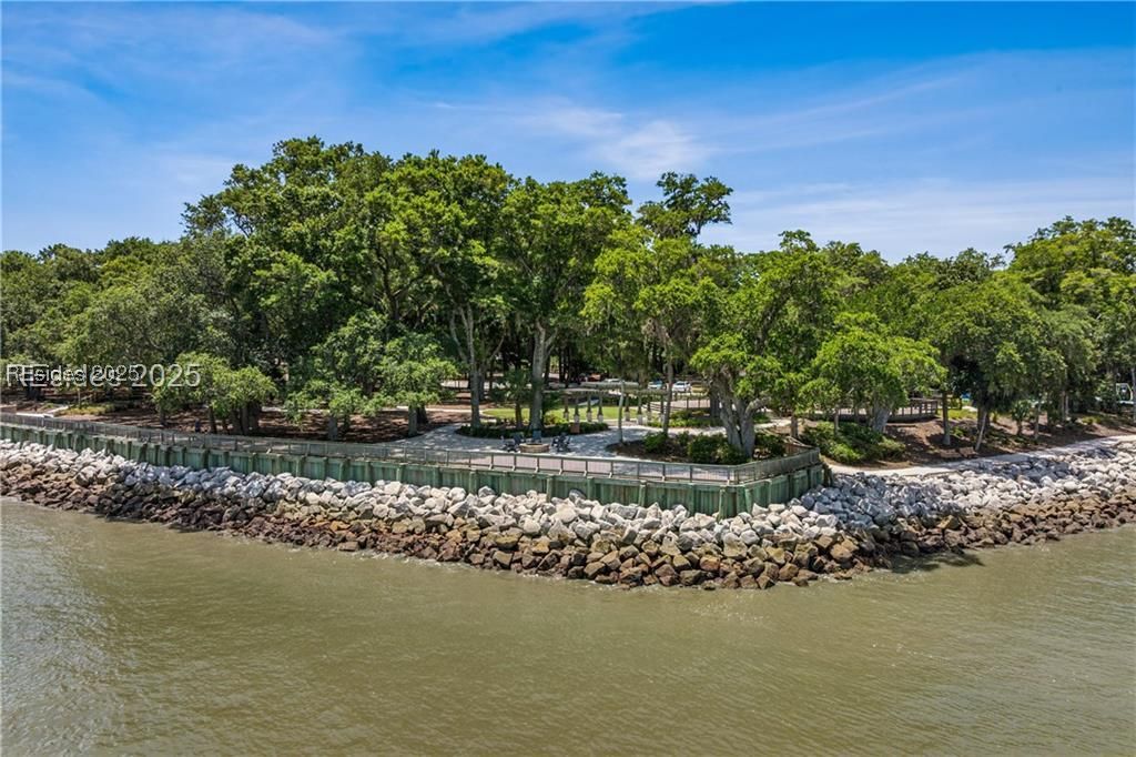 1 High Bluff Road Unit: 2006