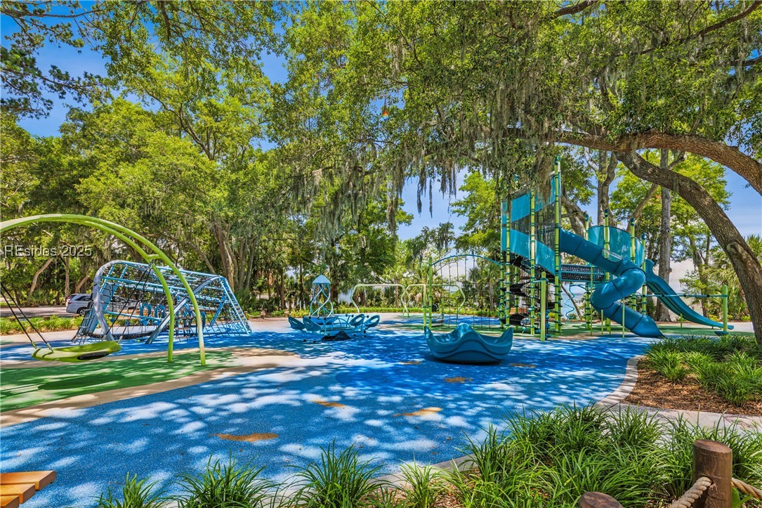 1 High Bluff Road Unit: 2006