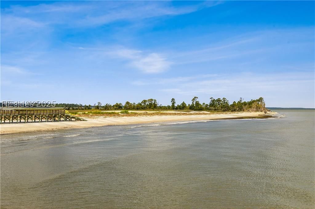 1 High Bluff Road Unit: 2006