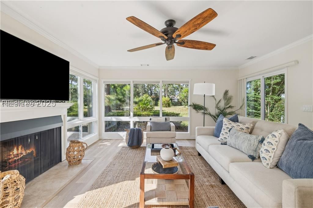 1 High Bluff Road Unit: 2006