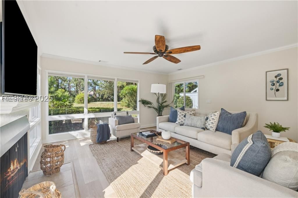 1 High Bluff Road Unit: 2006