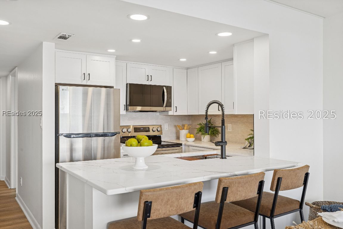 100 HELMSMAN WAY Unit: 312