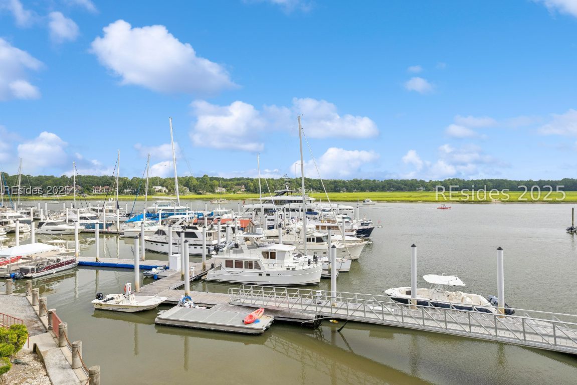 100 HELMSMAN WAY Unit: 312