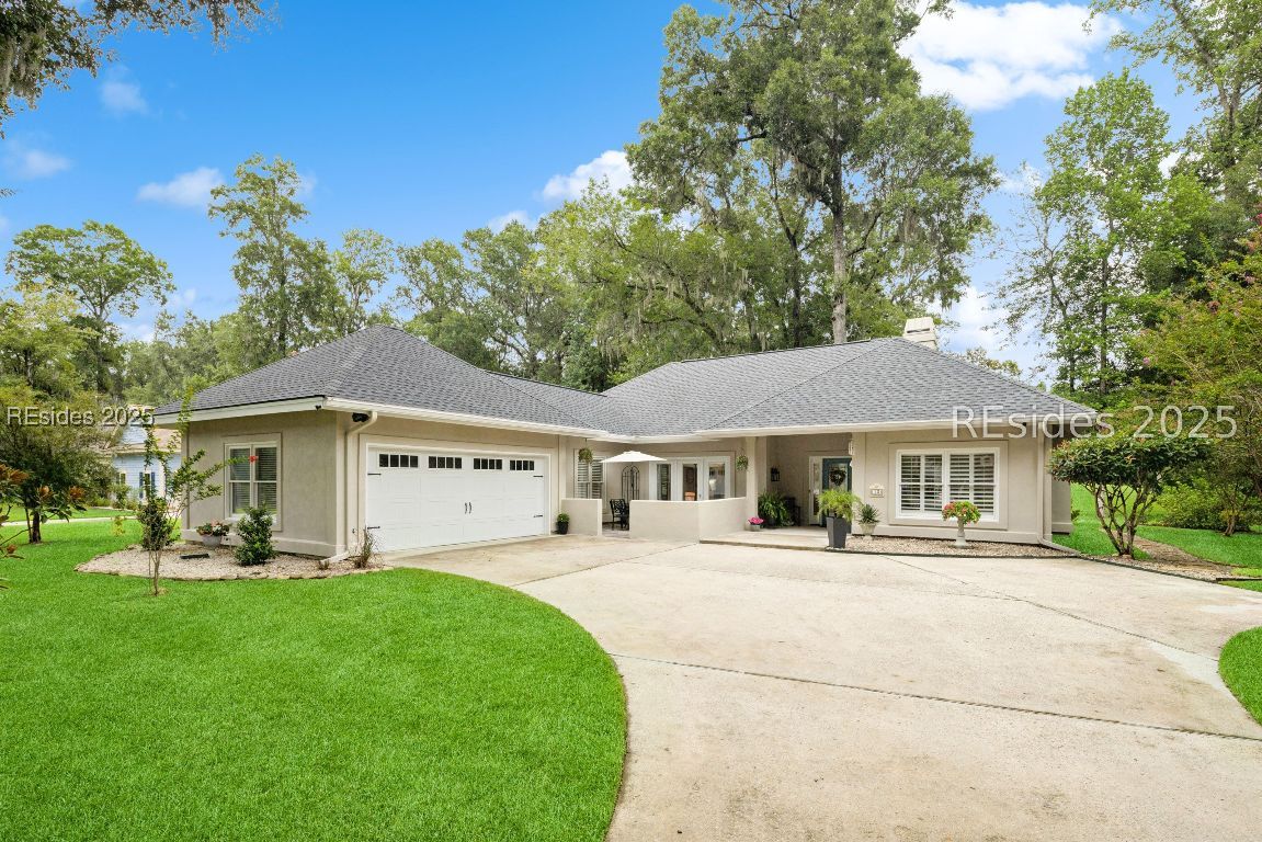 13 Greenwood Drive