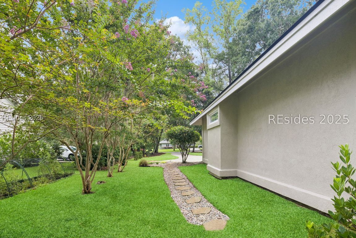 13 Greenwood Drive