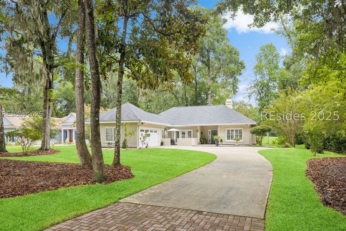 13 Greenwood Drive