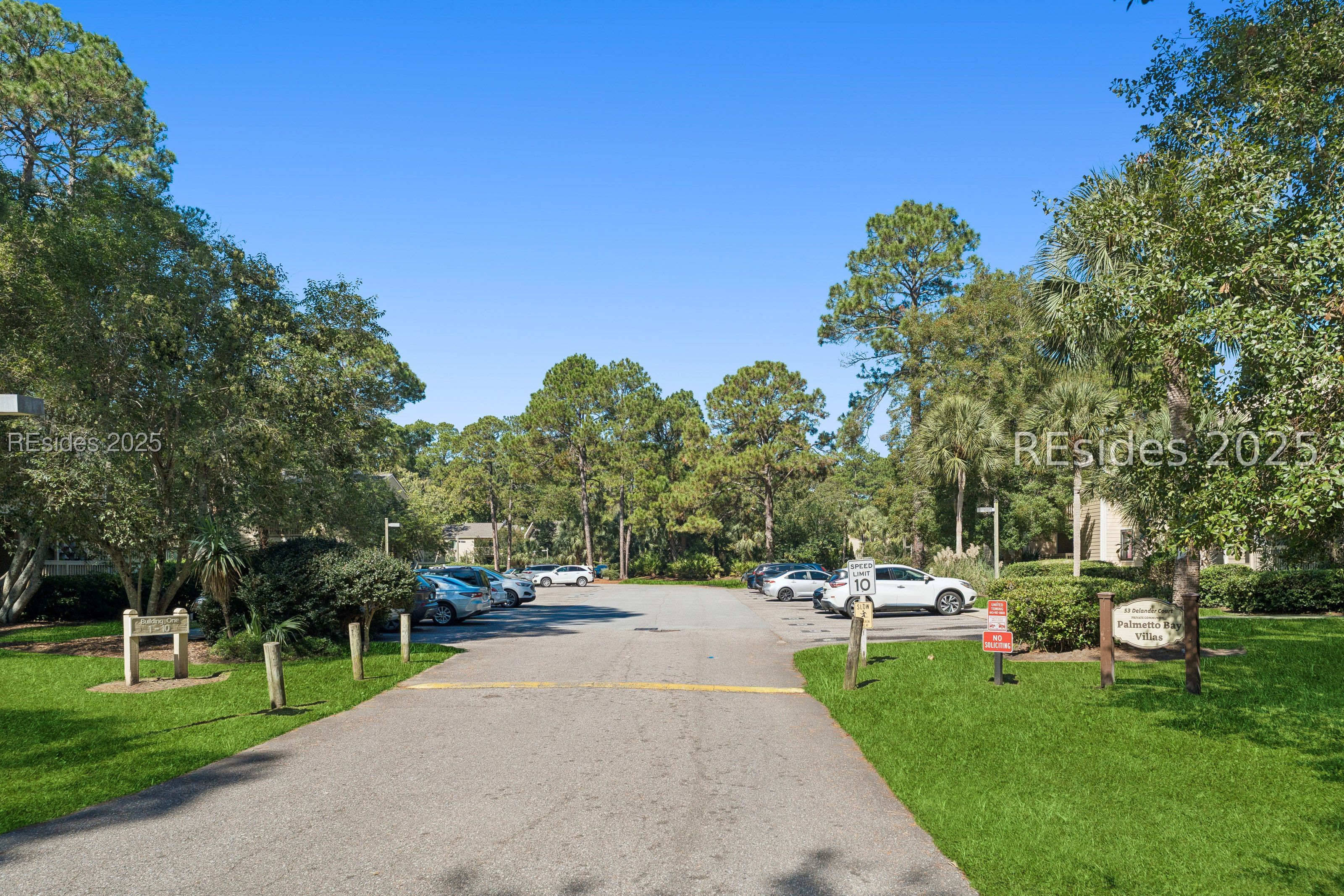 53 Delander Court Unit: 18