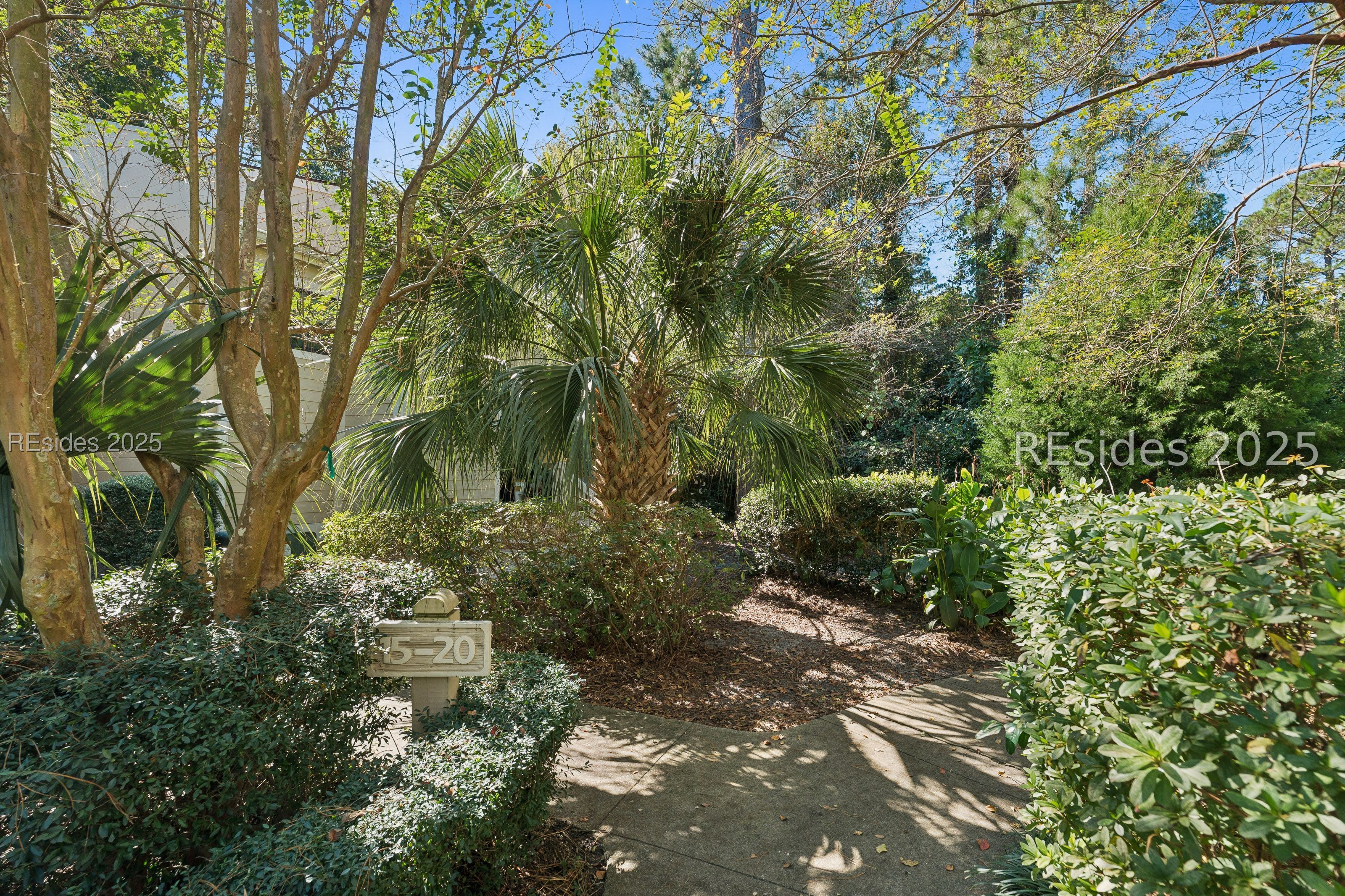 53 Delander Court Unit: 18