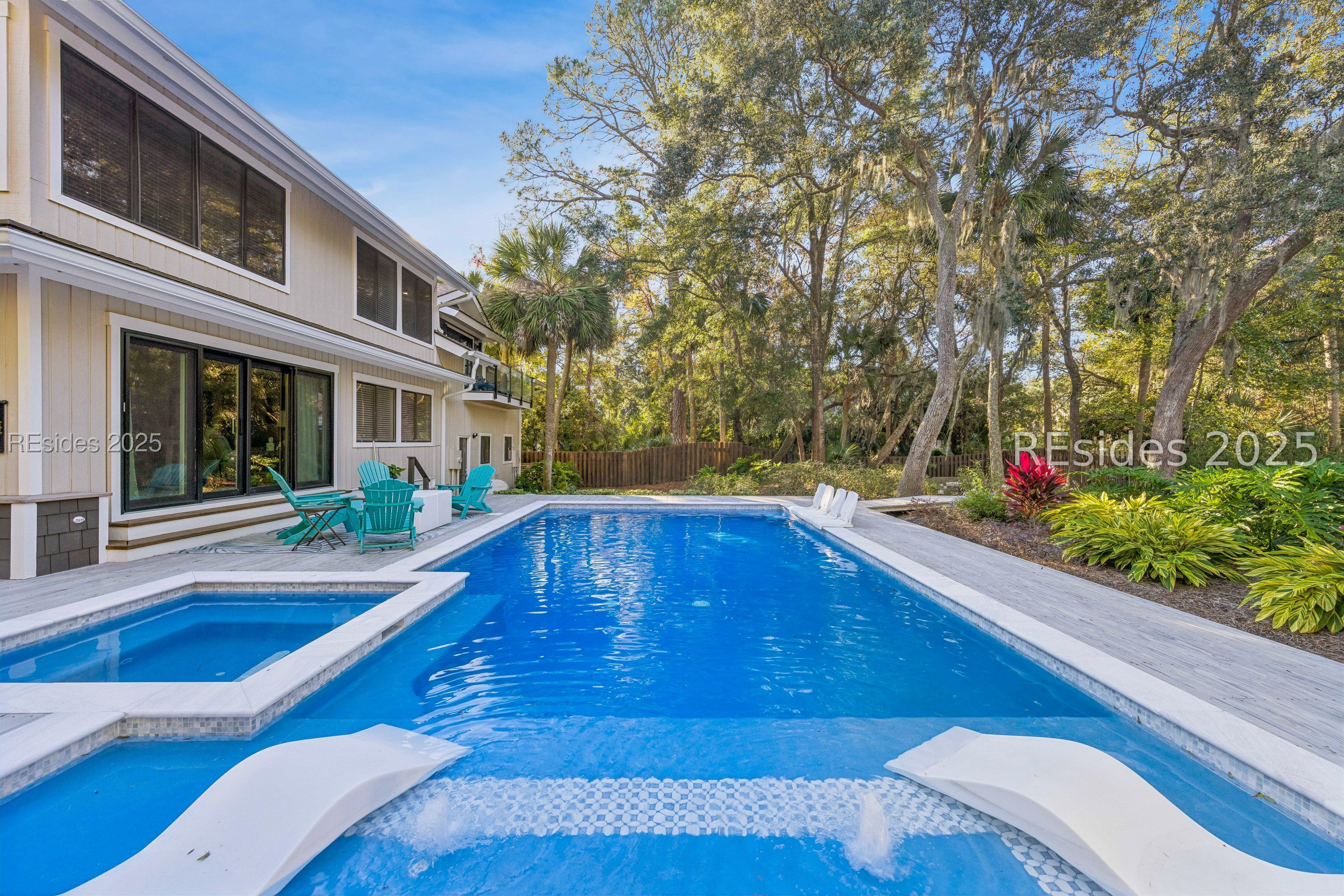 1 Firethorn Lane