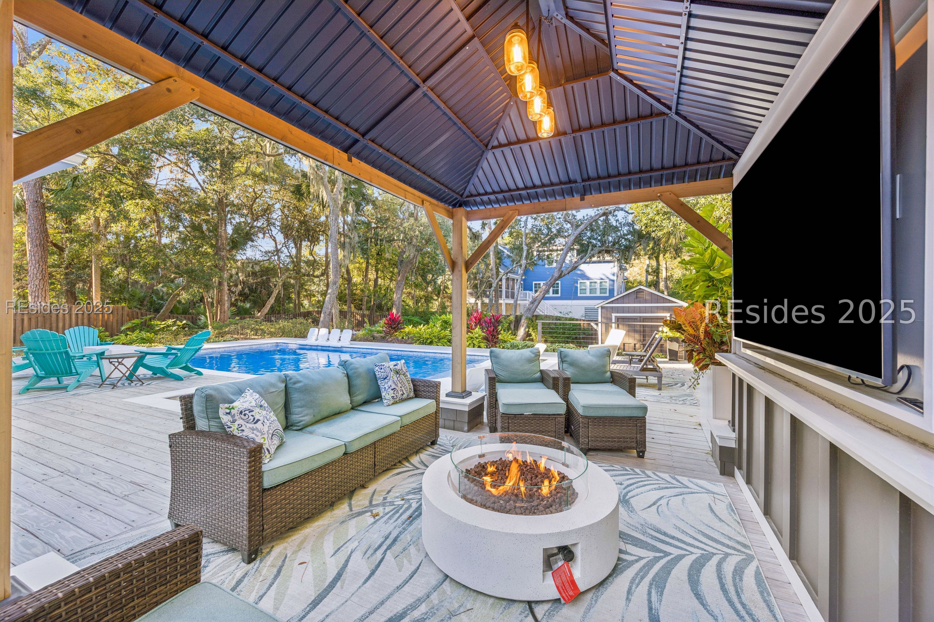 1 Firethorn Lane