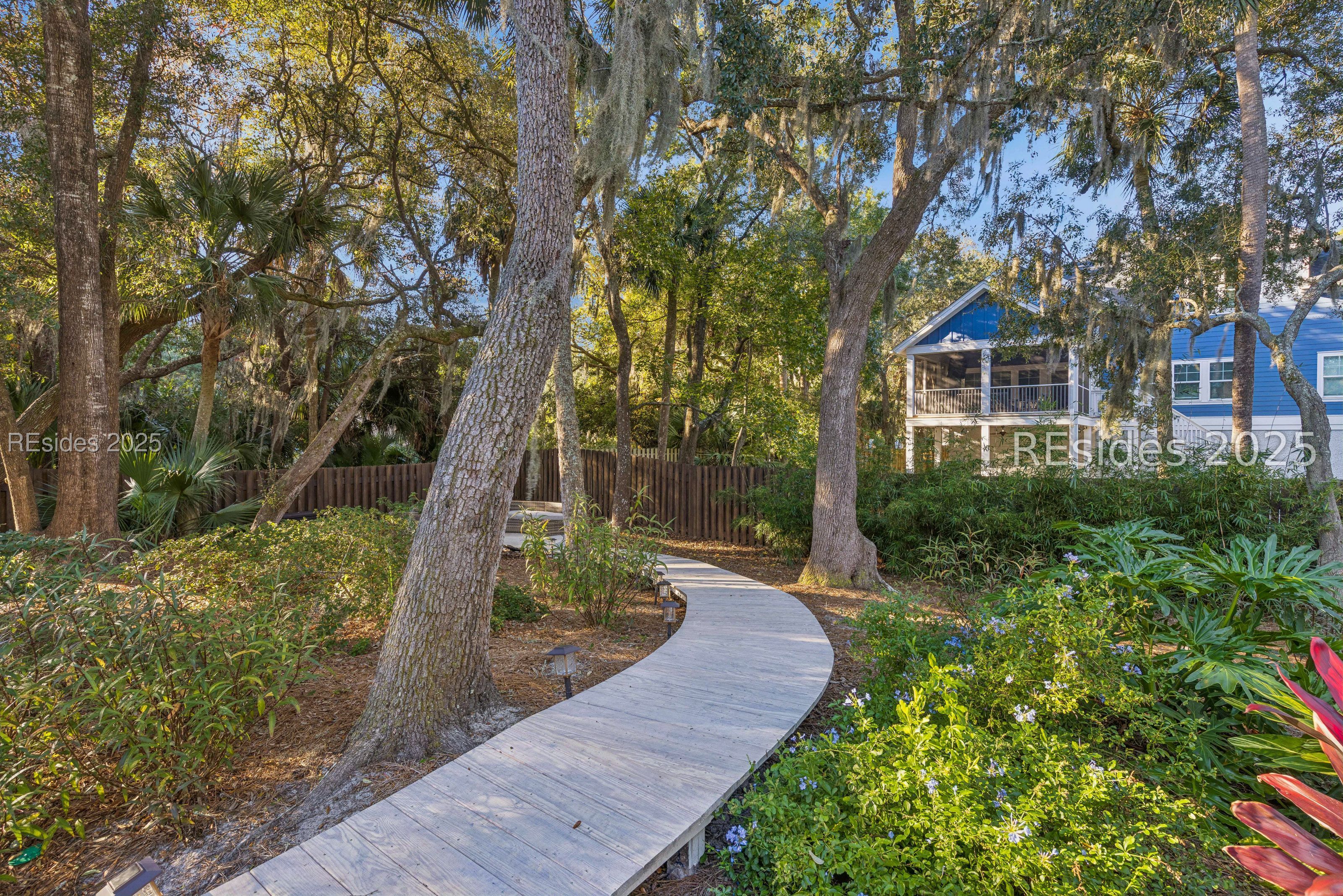 1 Firethorn Lane