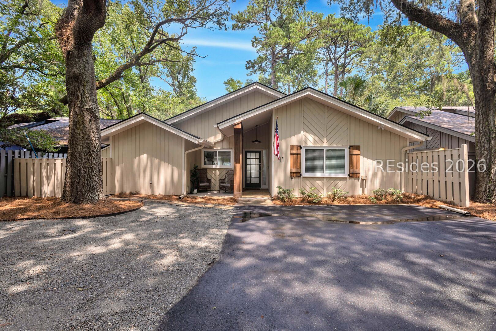 11 Pender Lane