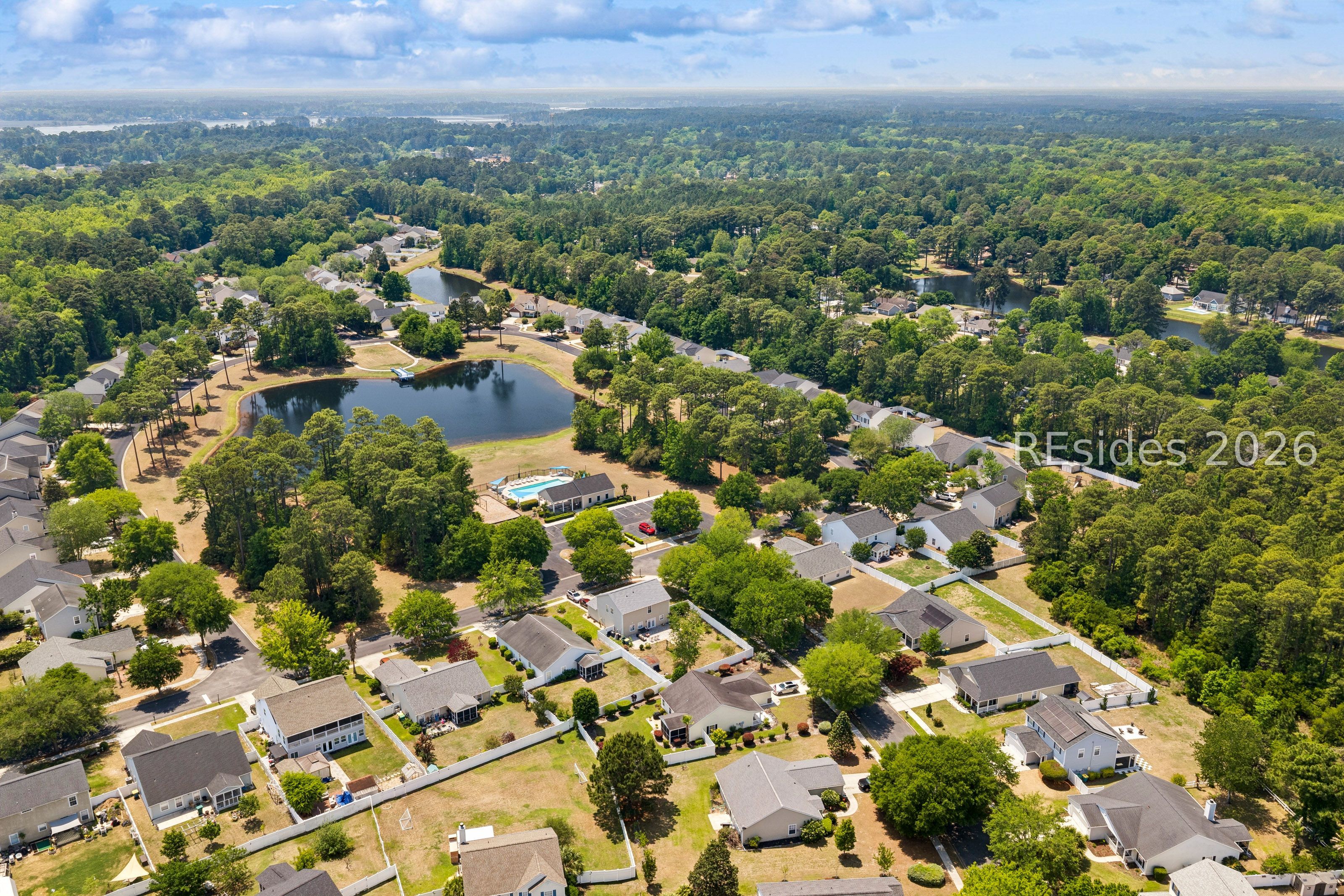 3 Lakeside Drive