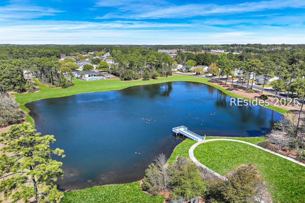 3 Lakeside Drive