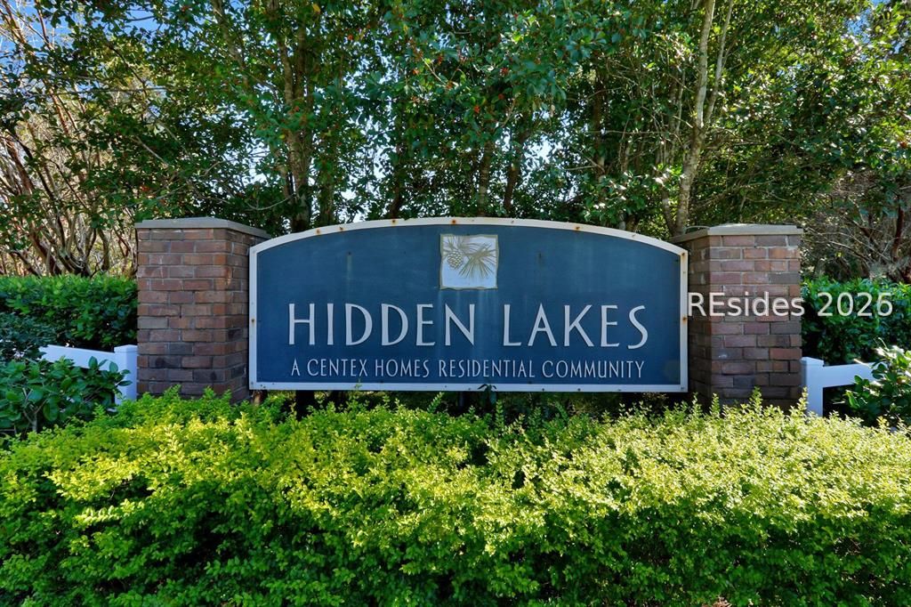 3 Lakeside Drive