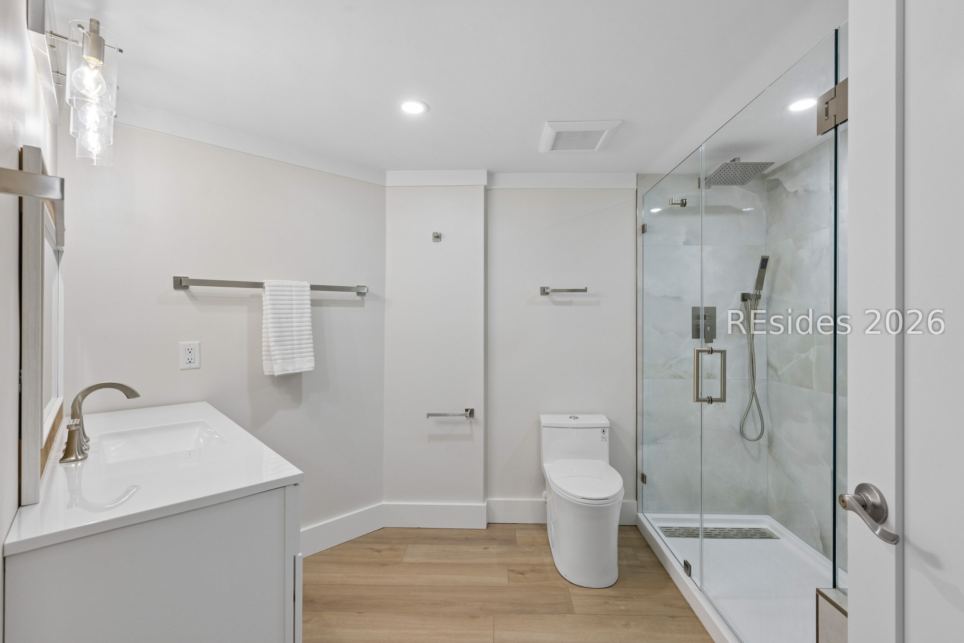 10 Lemoyne Avenue Unit: 414