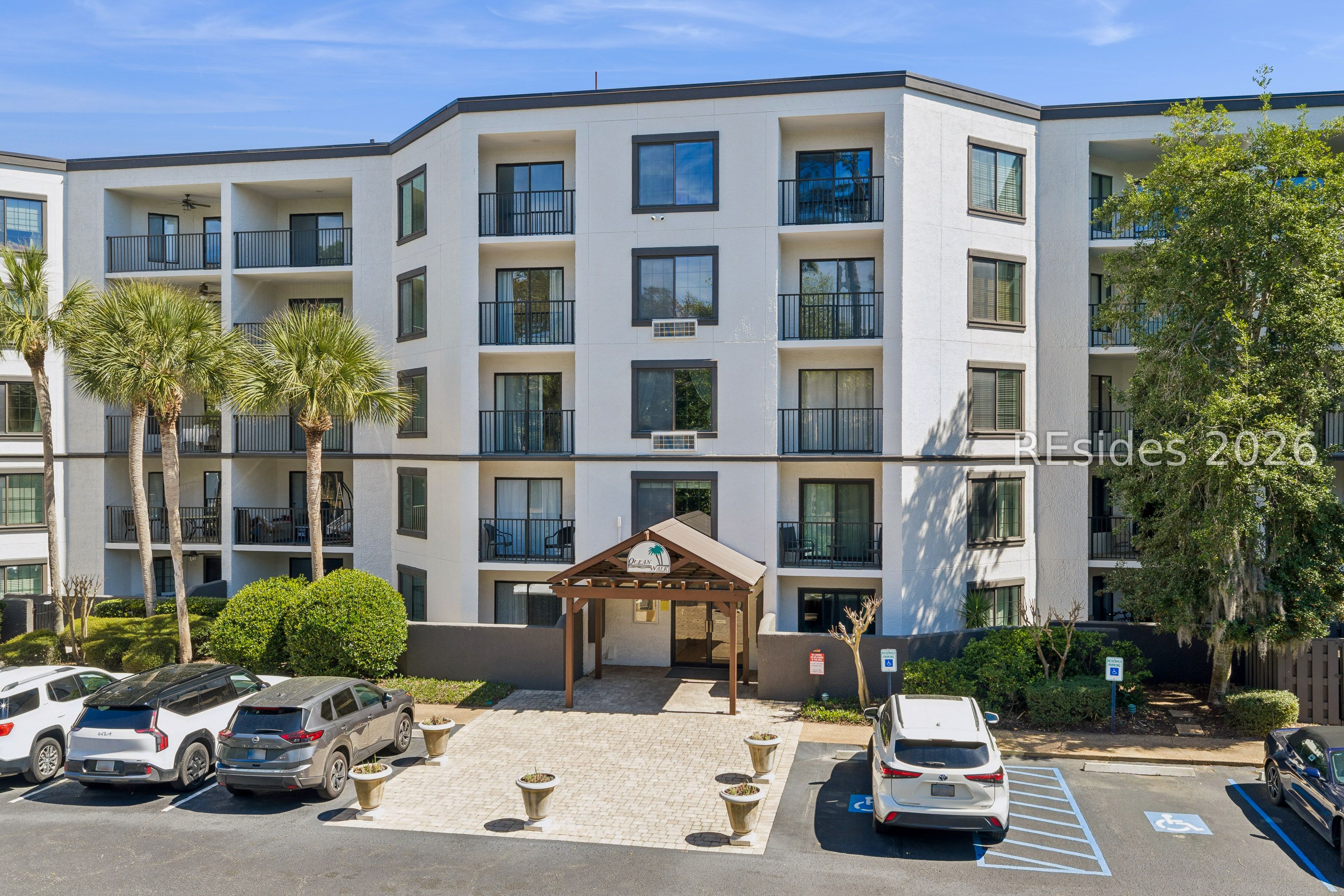 10 Lemoyne Avenue Unit: 414