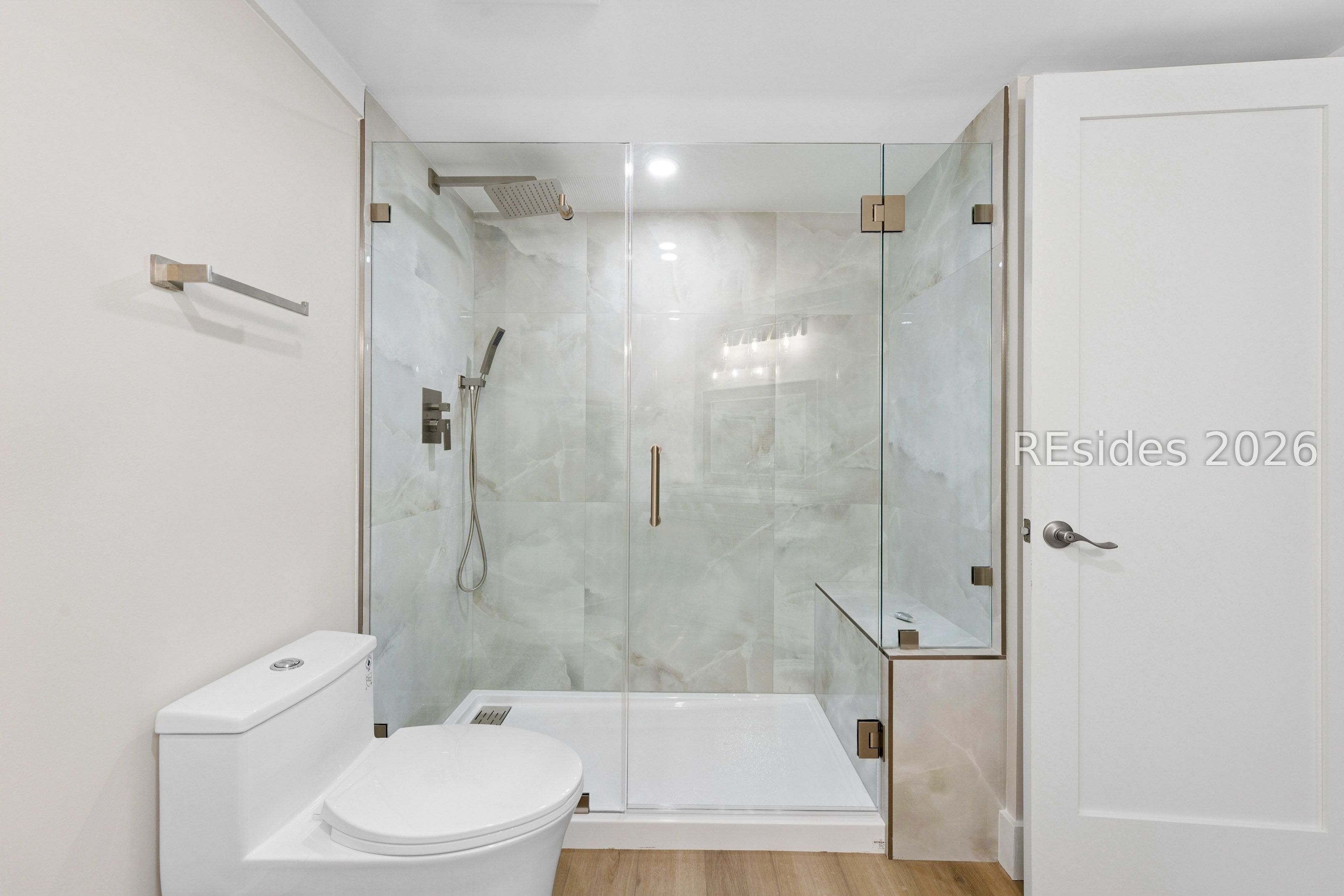 10 Lemoyne Avenue Unit: 414