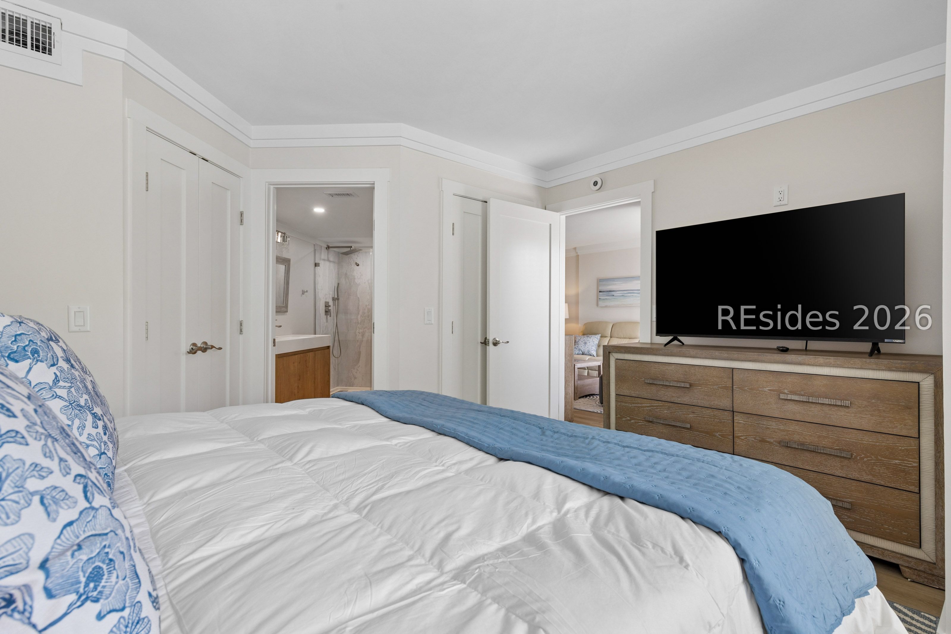 10 Lemoyne Avenue Unit: 414