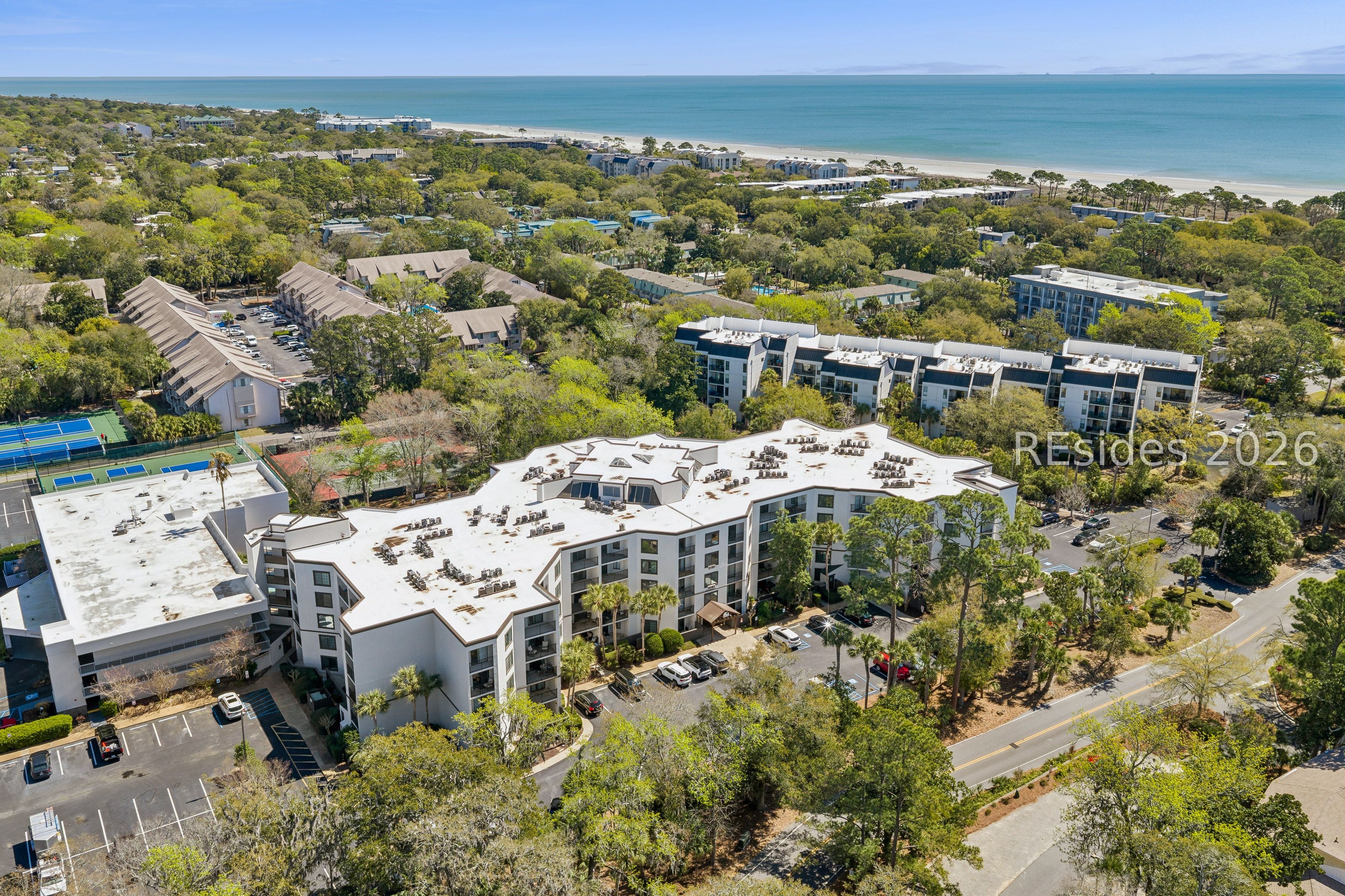 10 Lemoyne Avenue Unit: 414