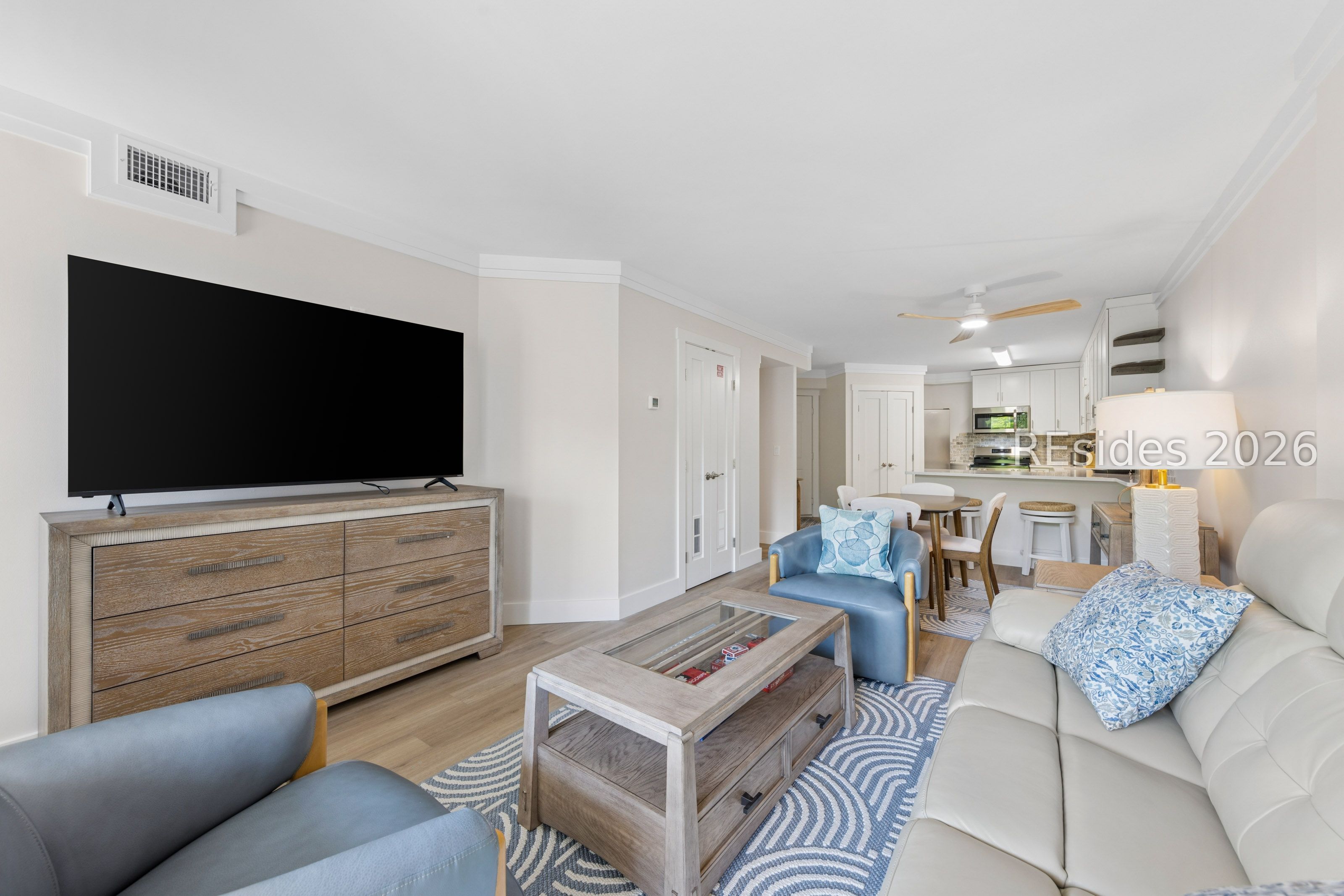 10 Lemoyne Avenue Unit: 414