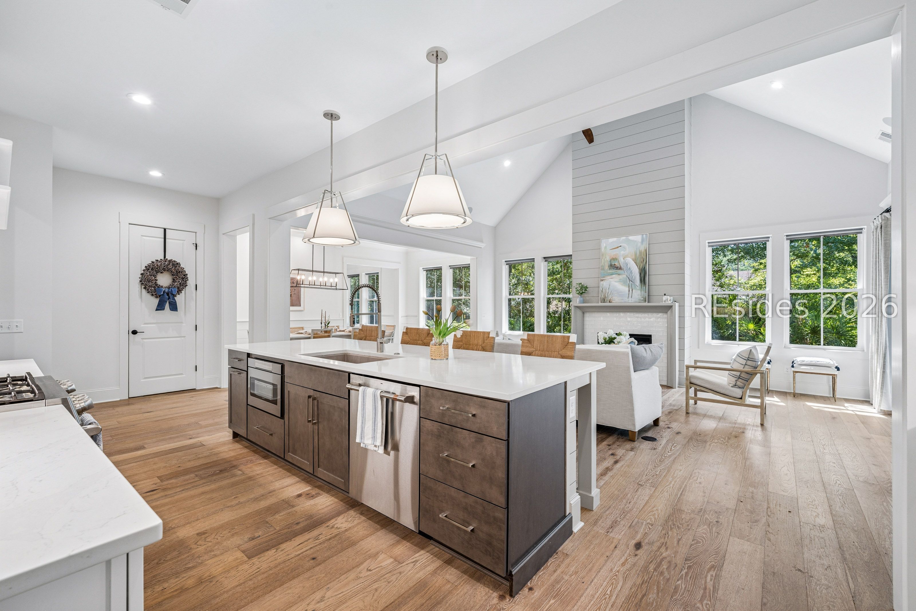 10 Fox Lane
