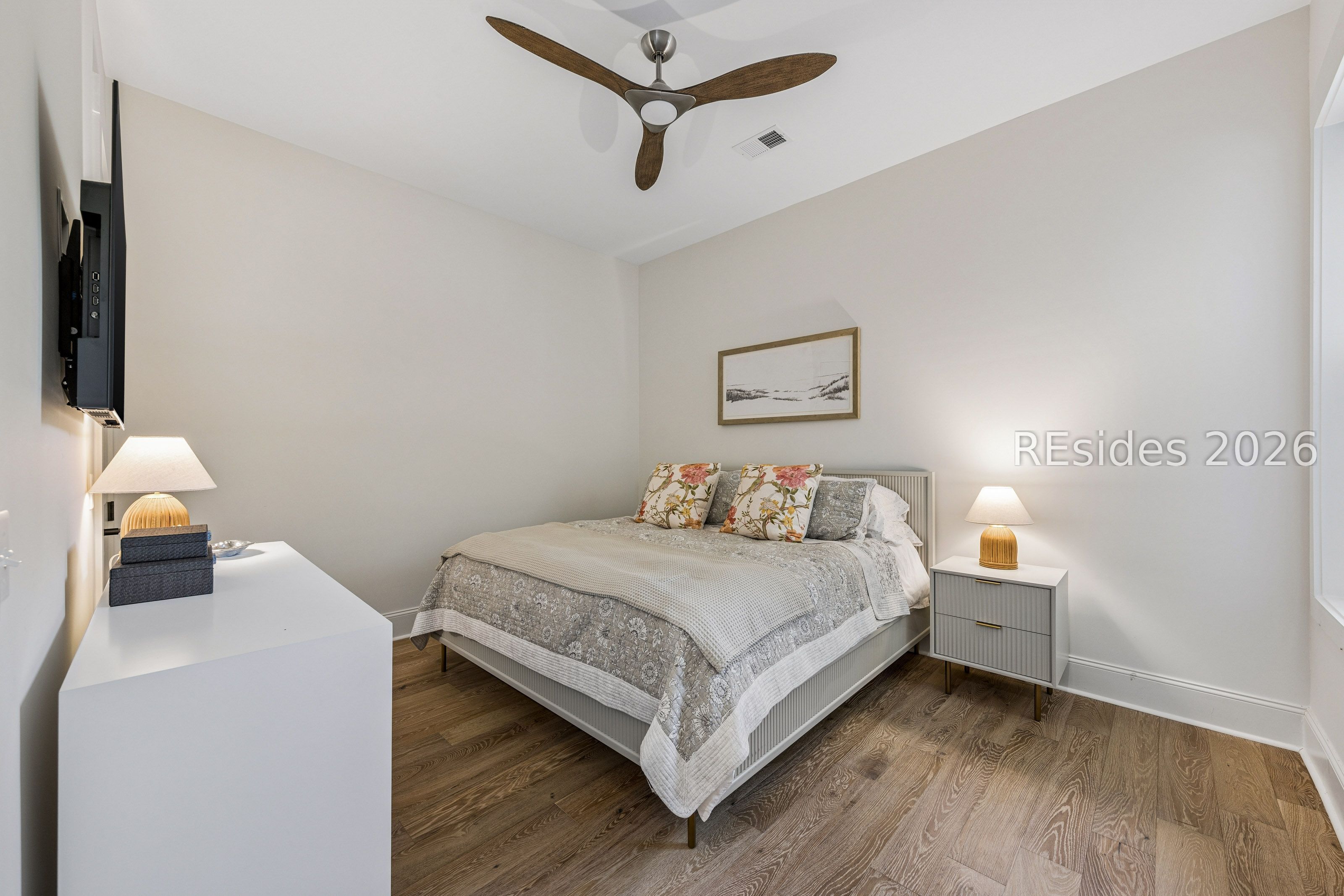 10 Fox Lane