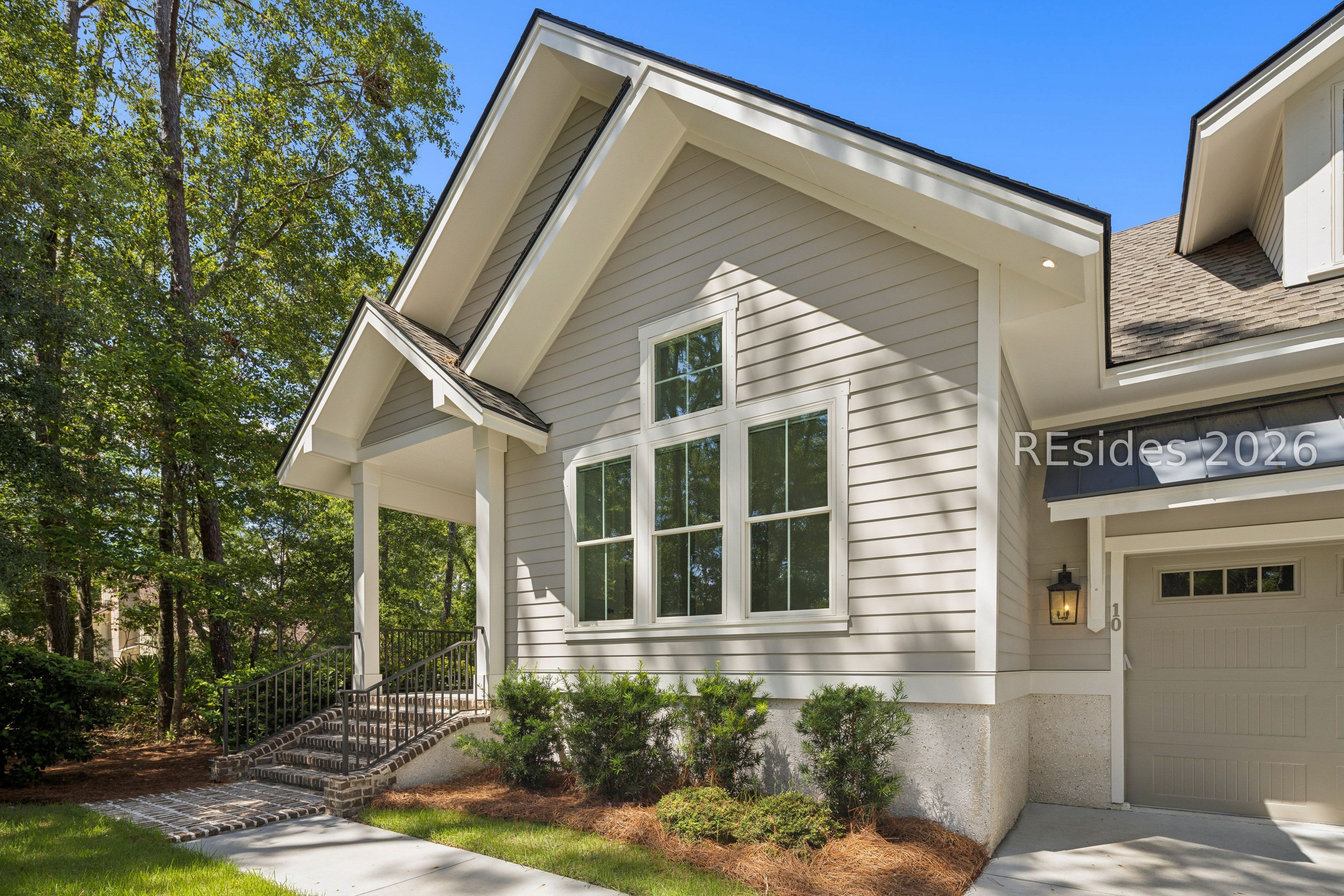 10 Fox Lane