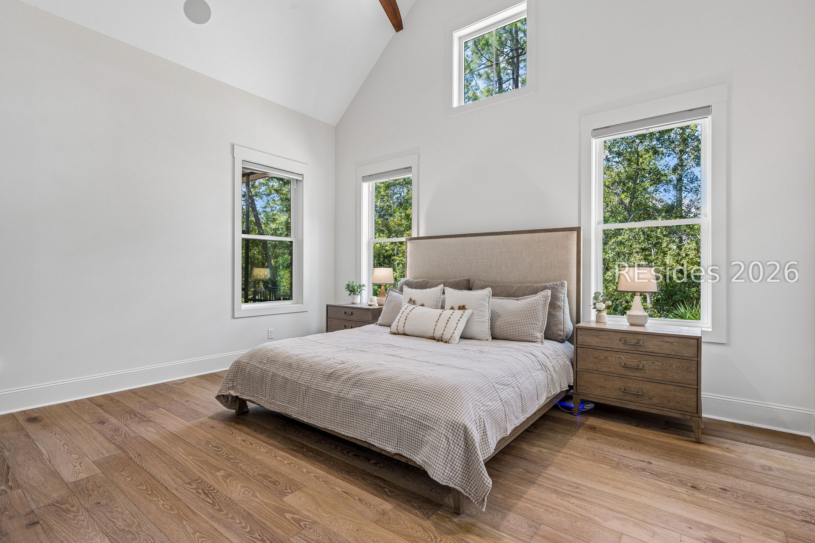 10 Fox Lane