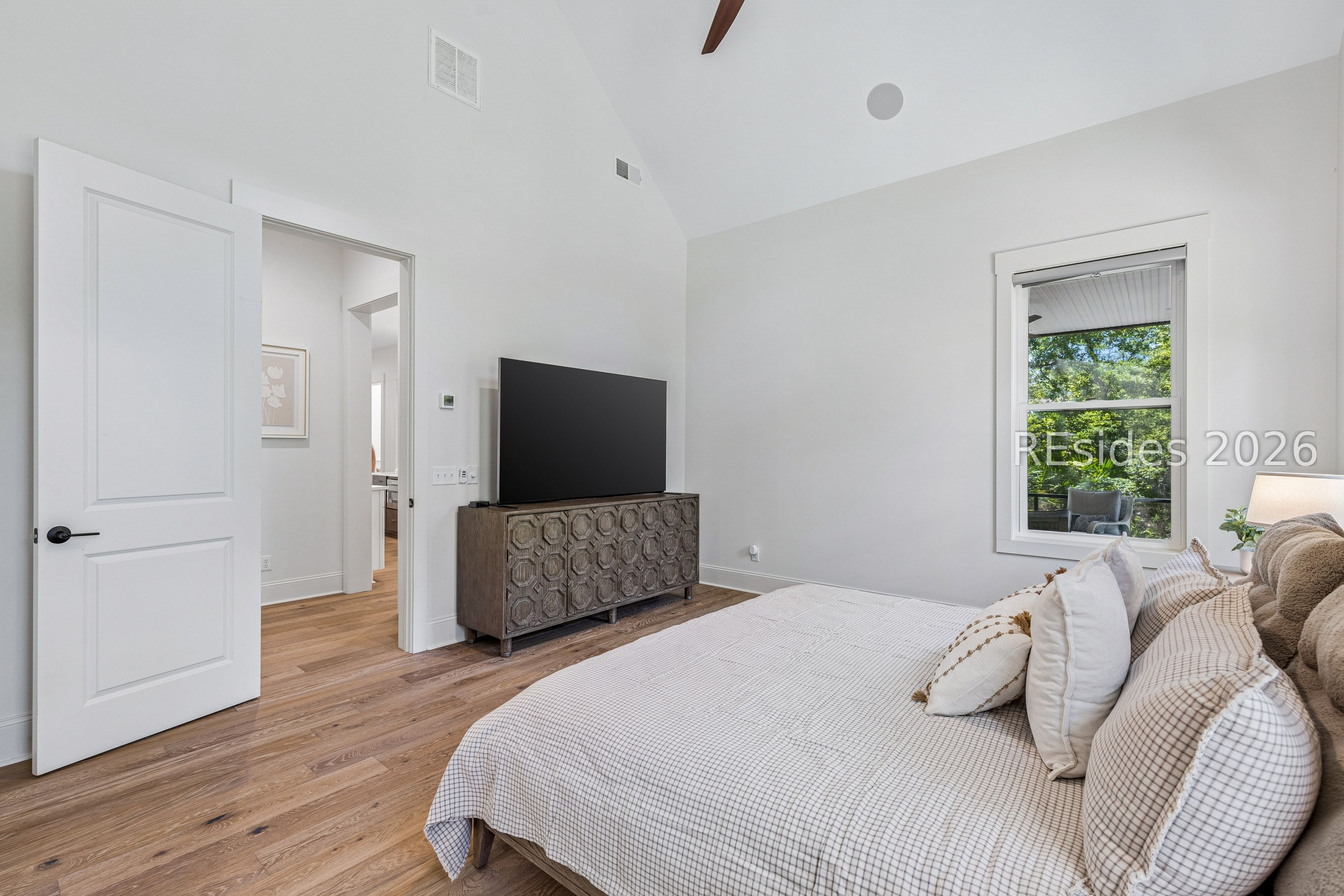 10 Fox Lane