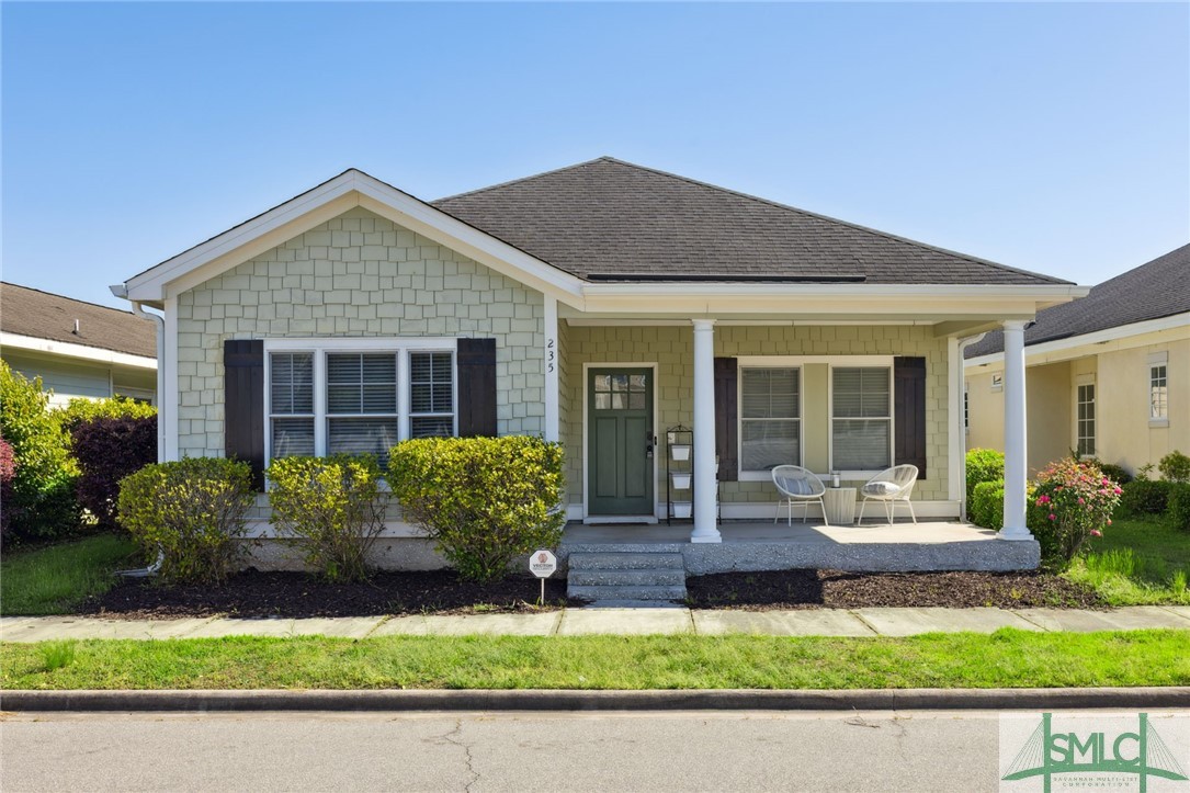 235 Dogwood Circle