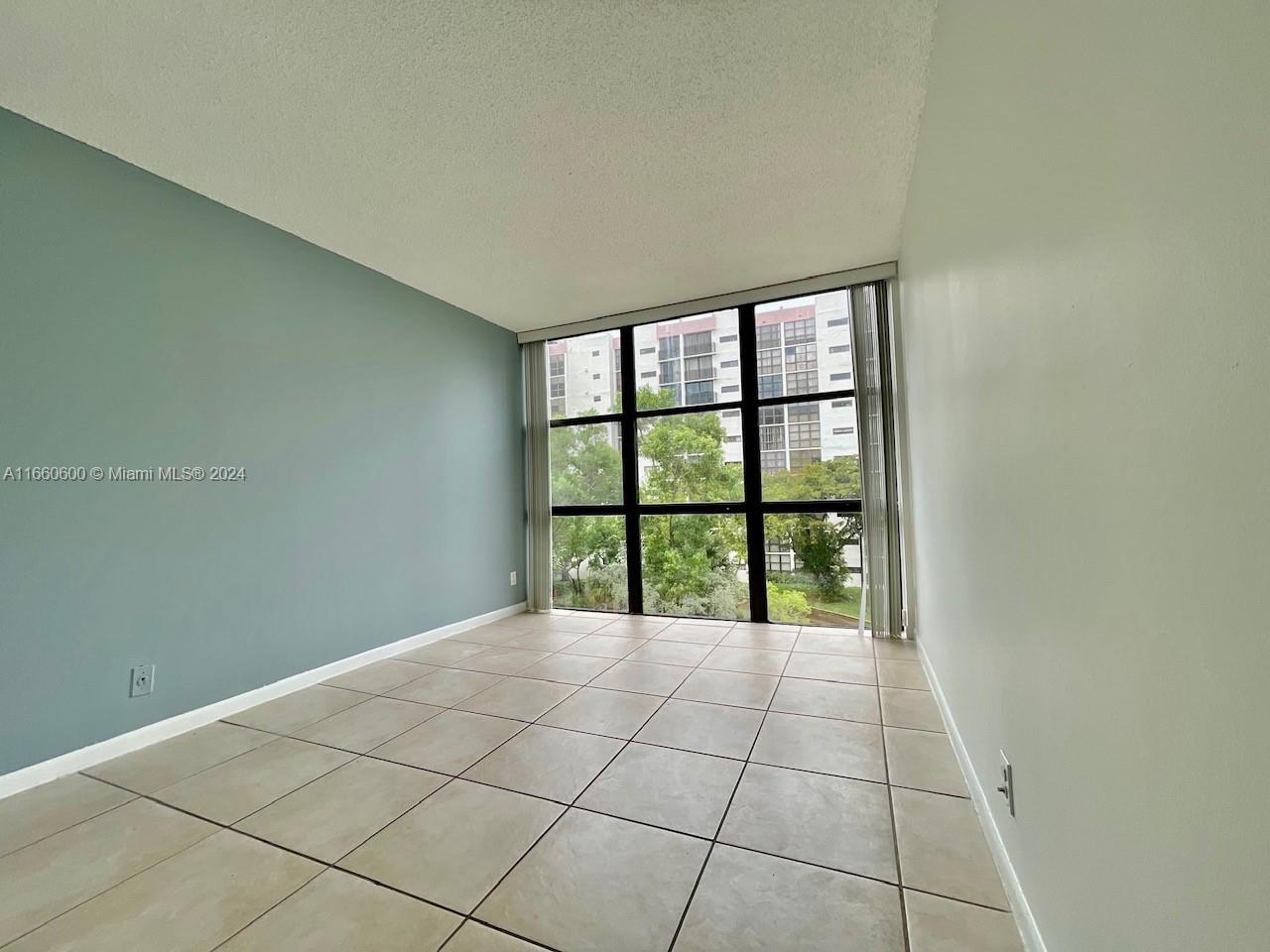 17011 N Bay Rd # 407