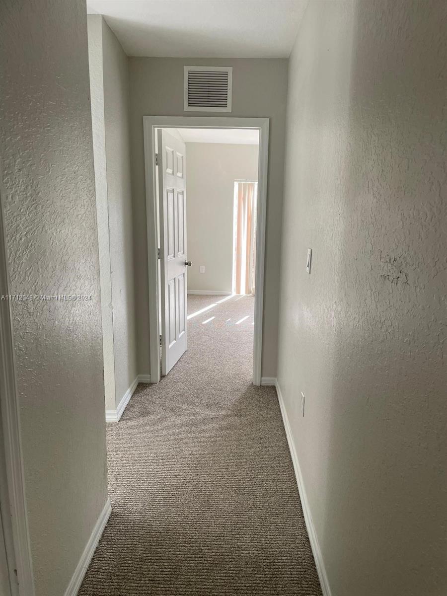 612 SW 7th ter # 612