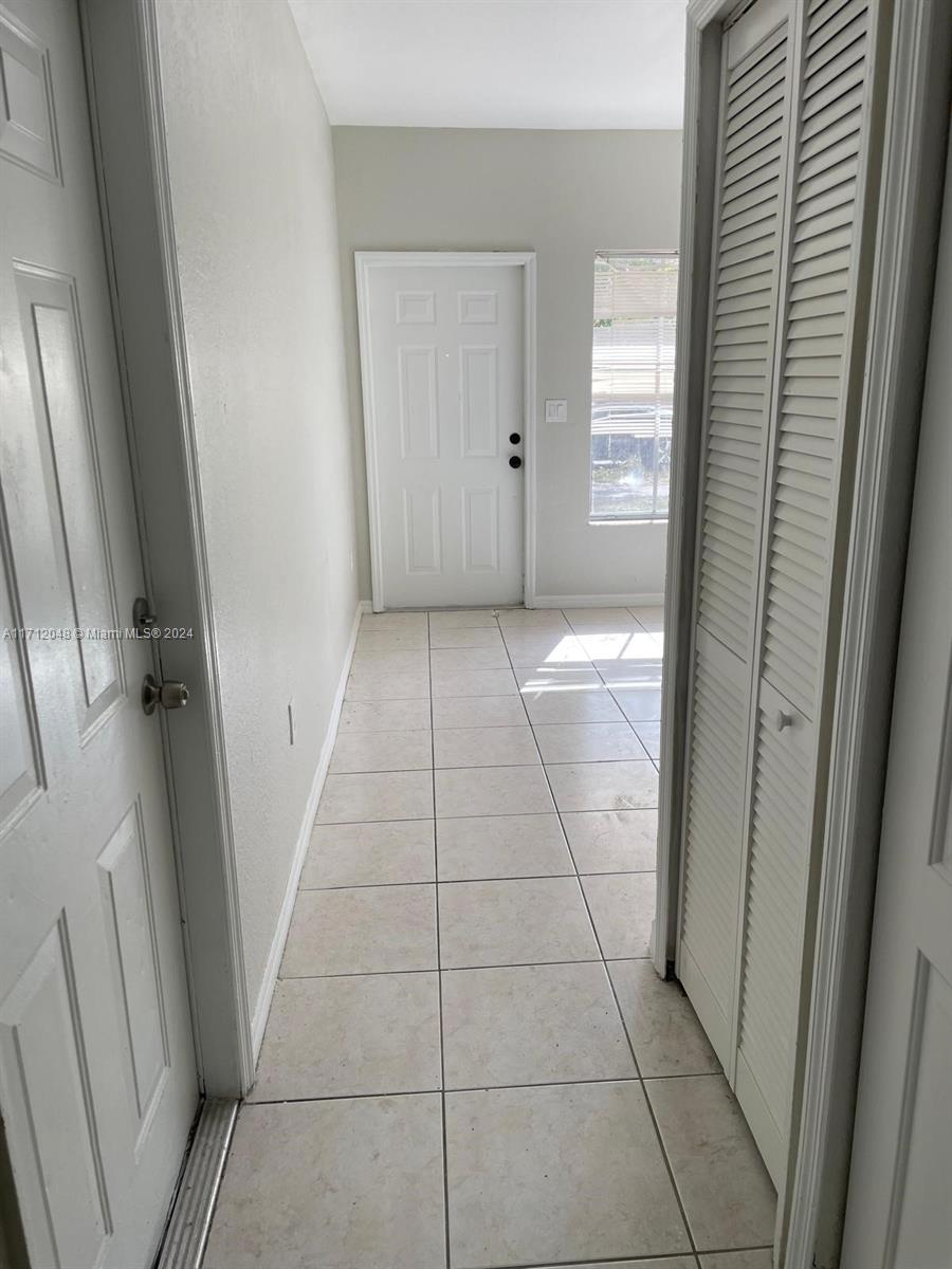 612 SW 7th ter # 612