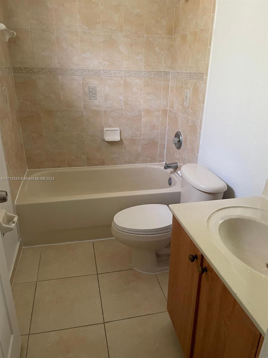 612 SW 7th ter # 612