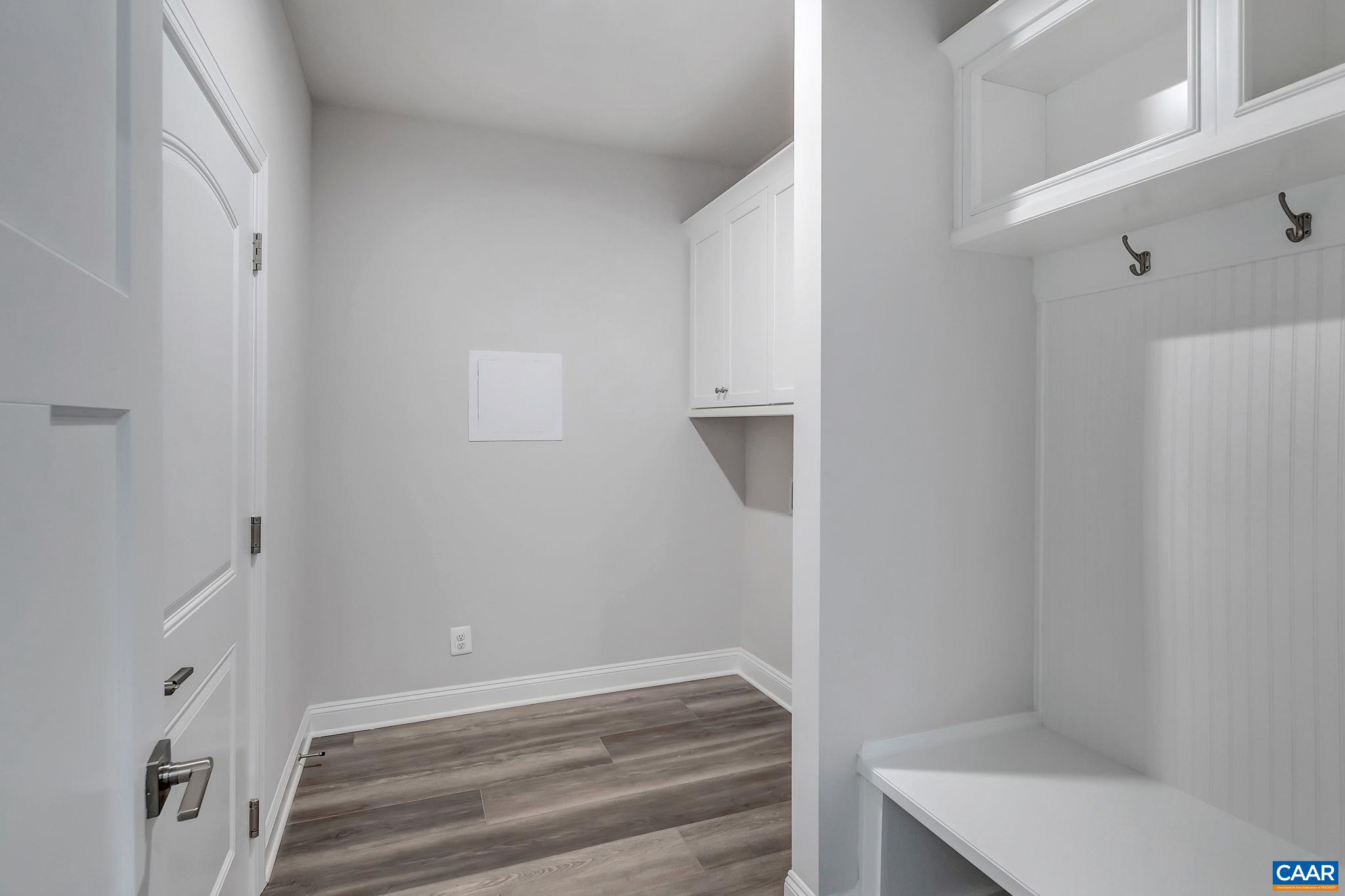 228 RIDGELINE DR